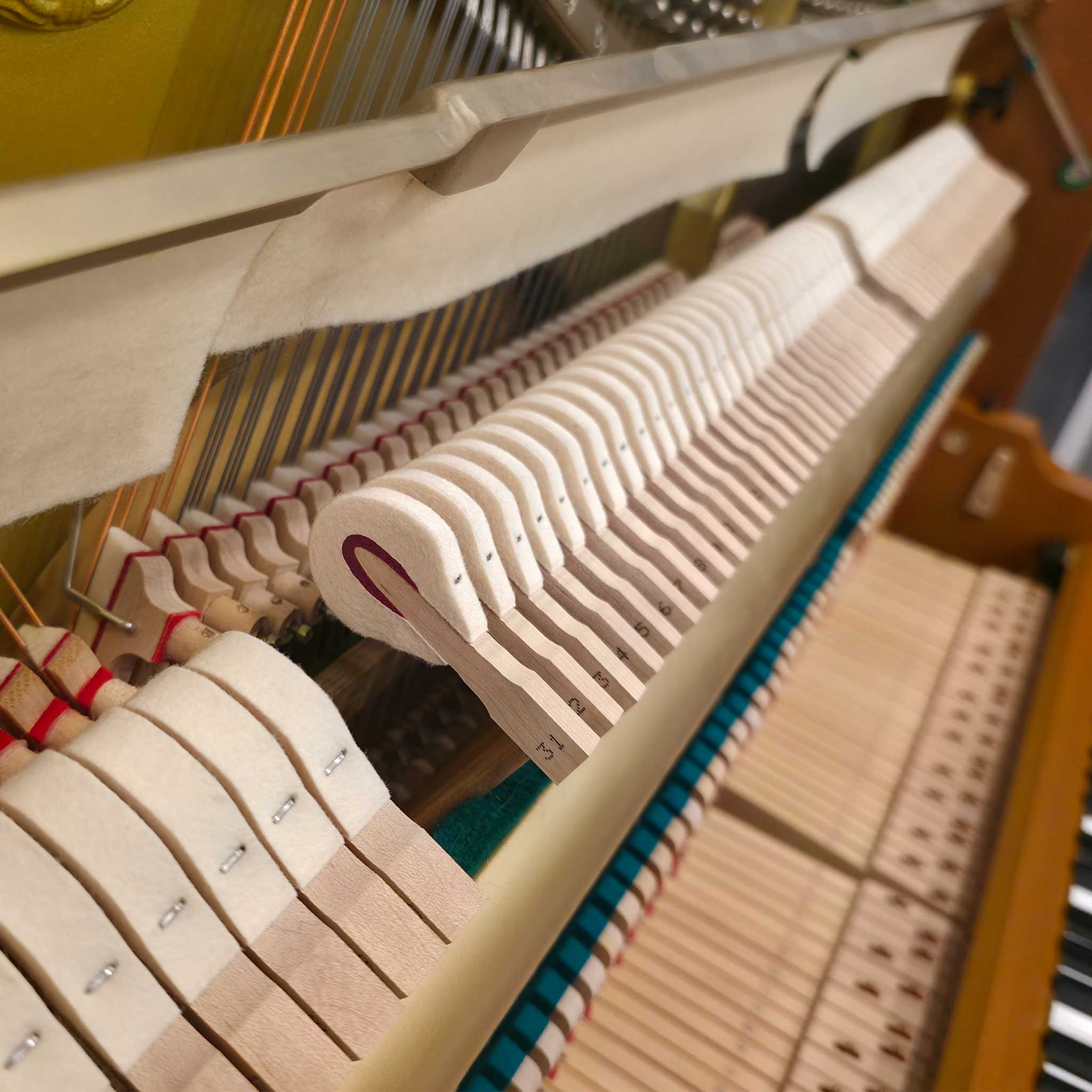 Yamaha U1N - Kirschbaum - gebraucht