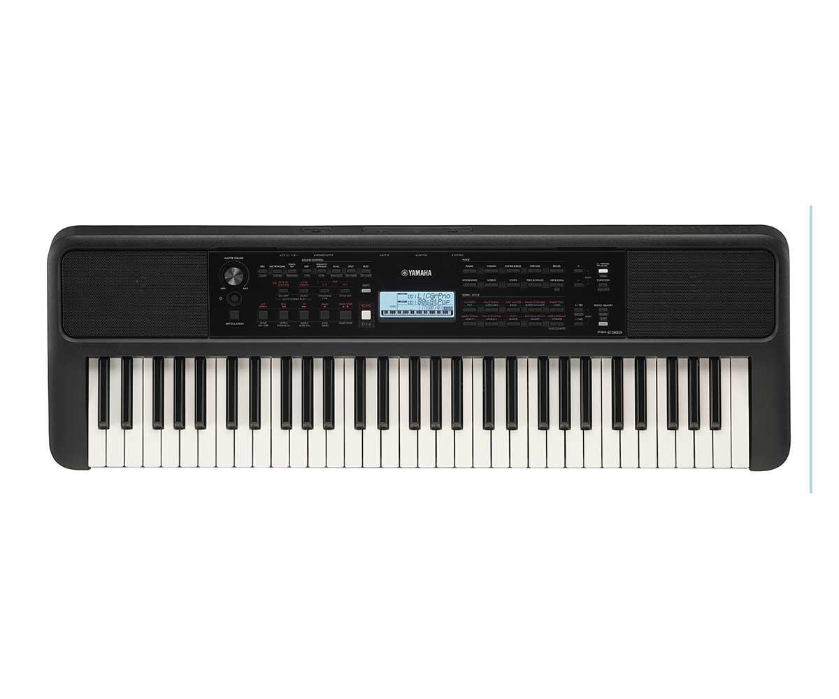 Yamaha PSR-E383 Keyboard image 1