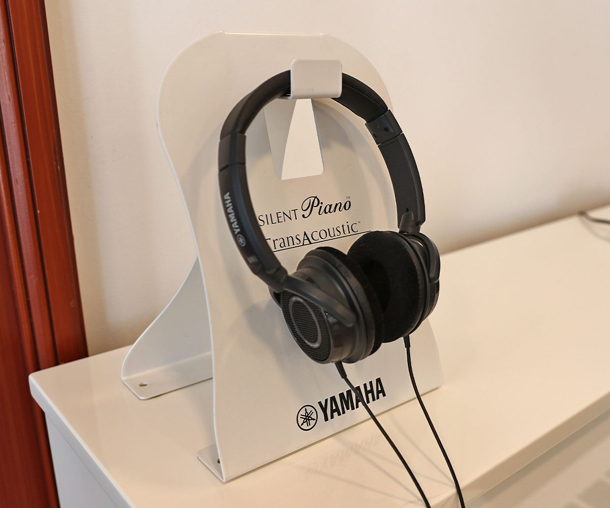 Yamaha b3SC2PWH Silent Piano leicht gebraucht image 4