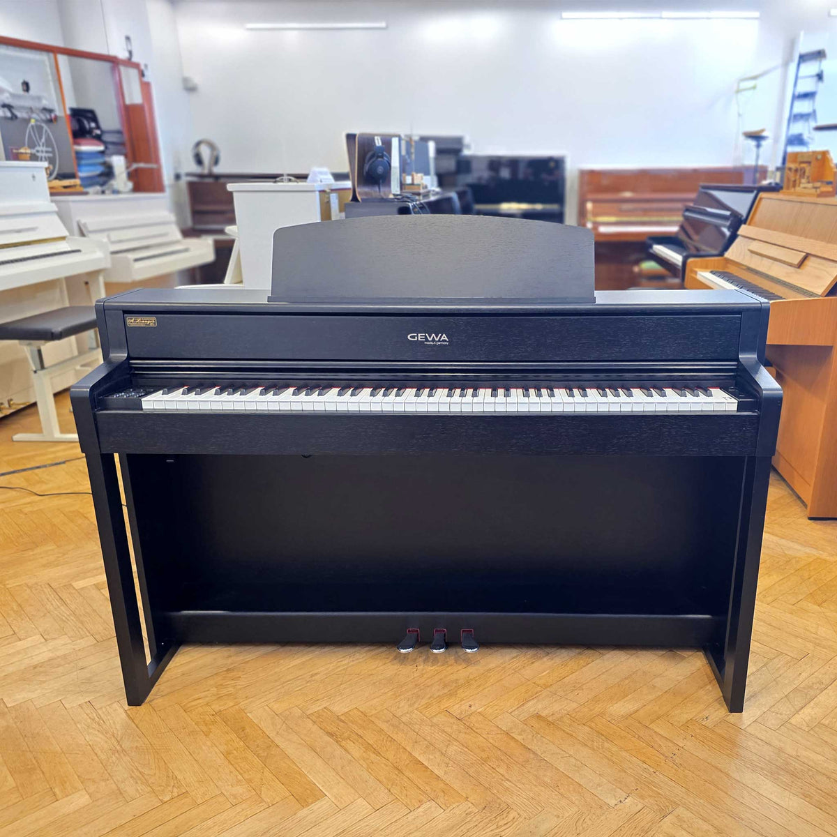 Gewa UP380G Digitalpiano schwarz front