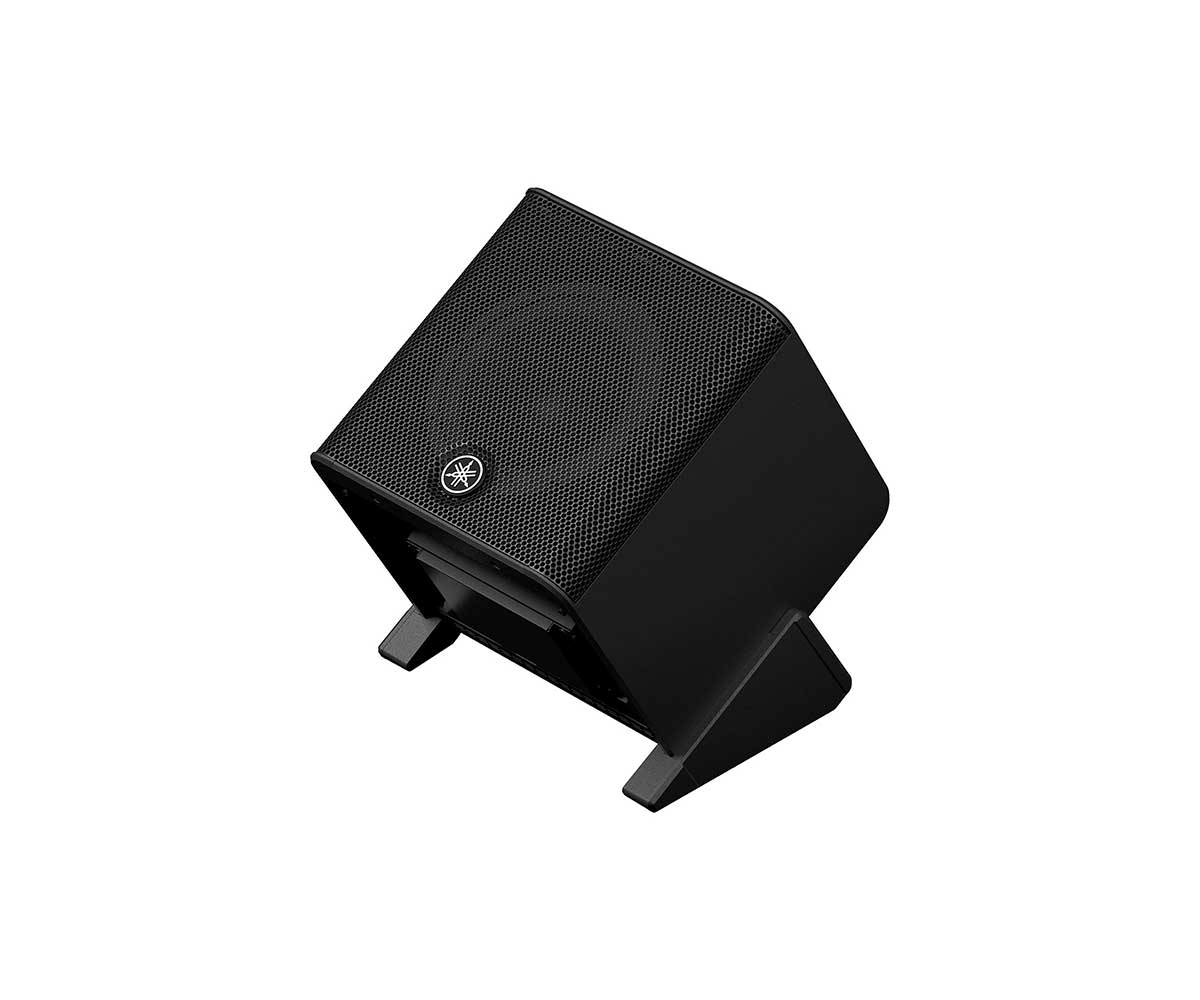 Yamaha Stagepas 200 Front monitor position