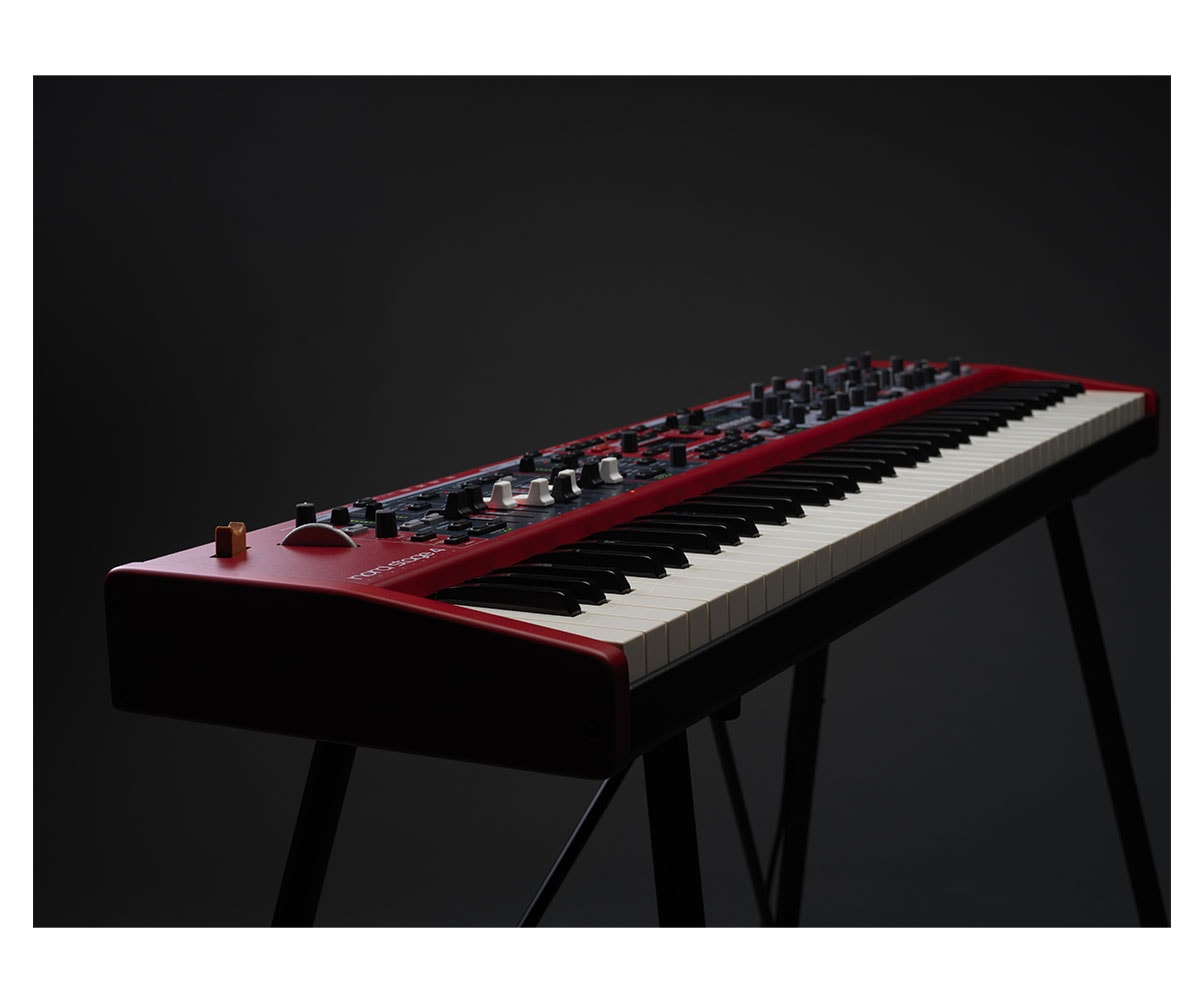 Clavia Nord Stage 4 - Compact auf Nord Ständer EX schwarzer studio hintergrund