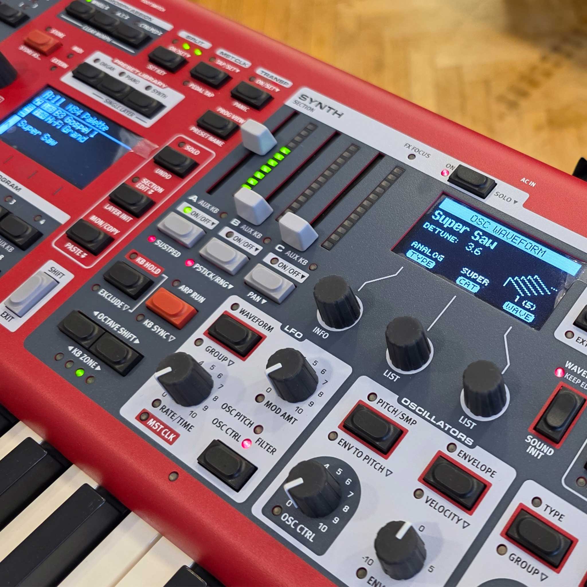 Nord Stage 4-88 B Stock Detail Synth Display