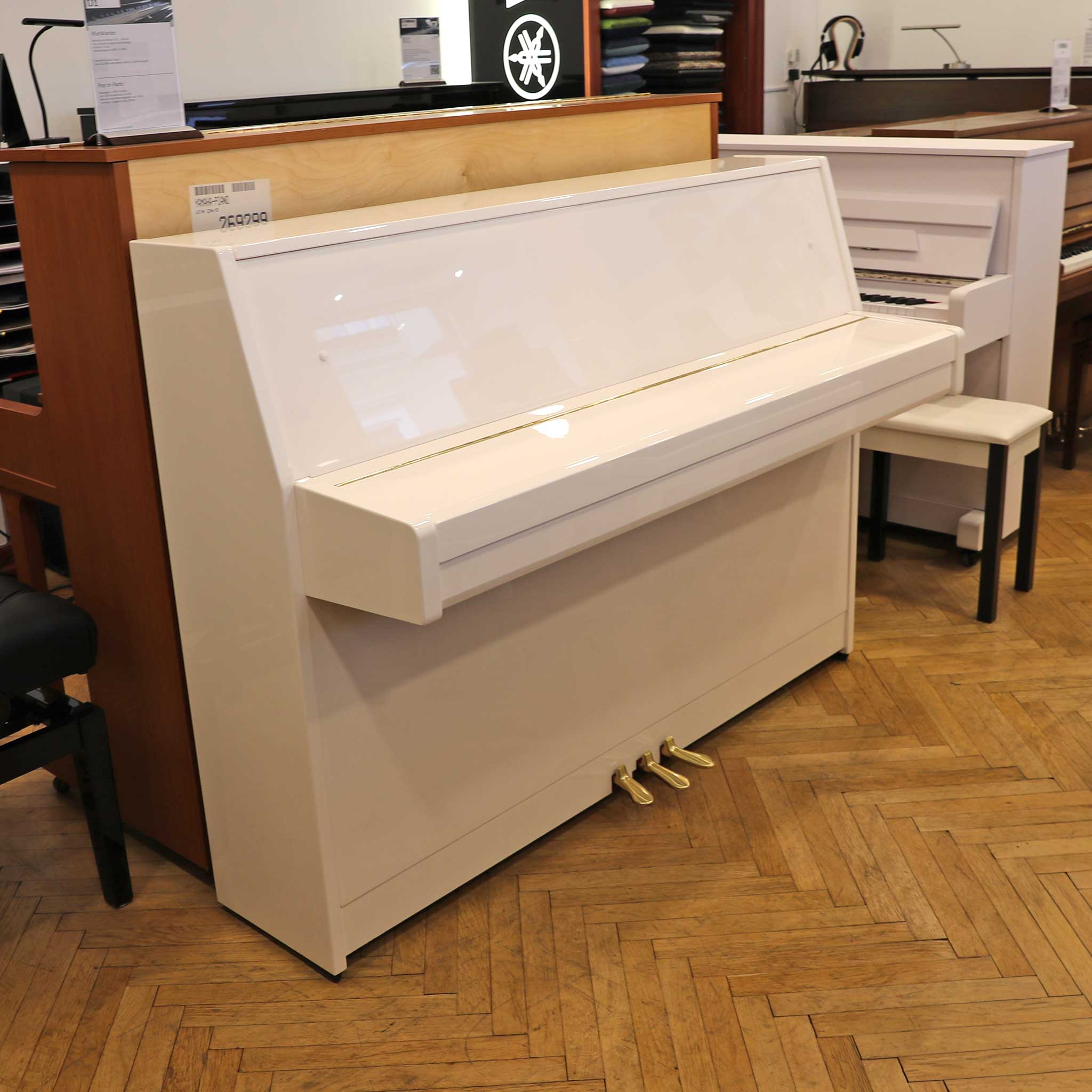 Piano Yamaha b1 weiß gebraucht linke seite geschlossen