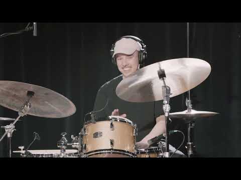 Yamaha SLB300 Pro Demo Video