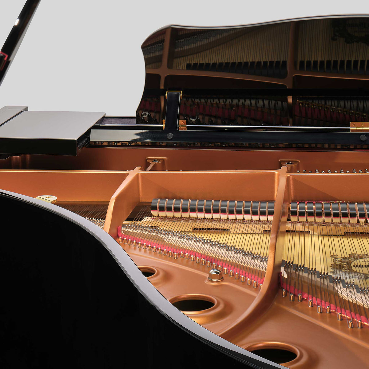 Yamaha Flügel GCB schwarz poliert von hinten details Rahmen Saiten Notenpult