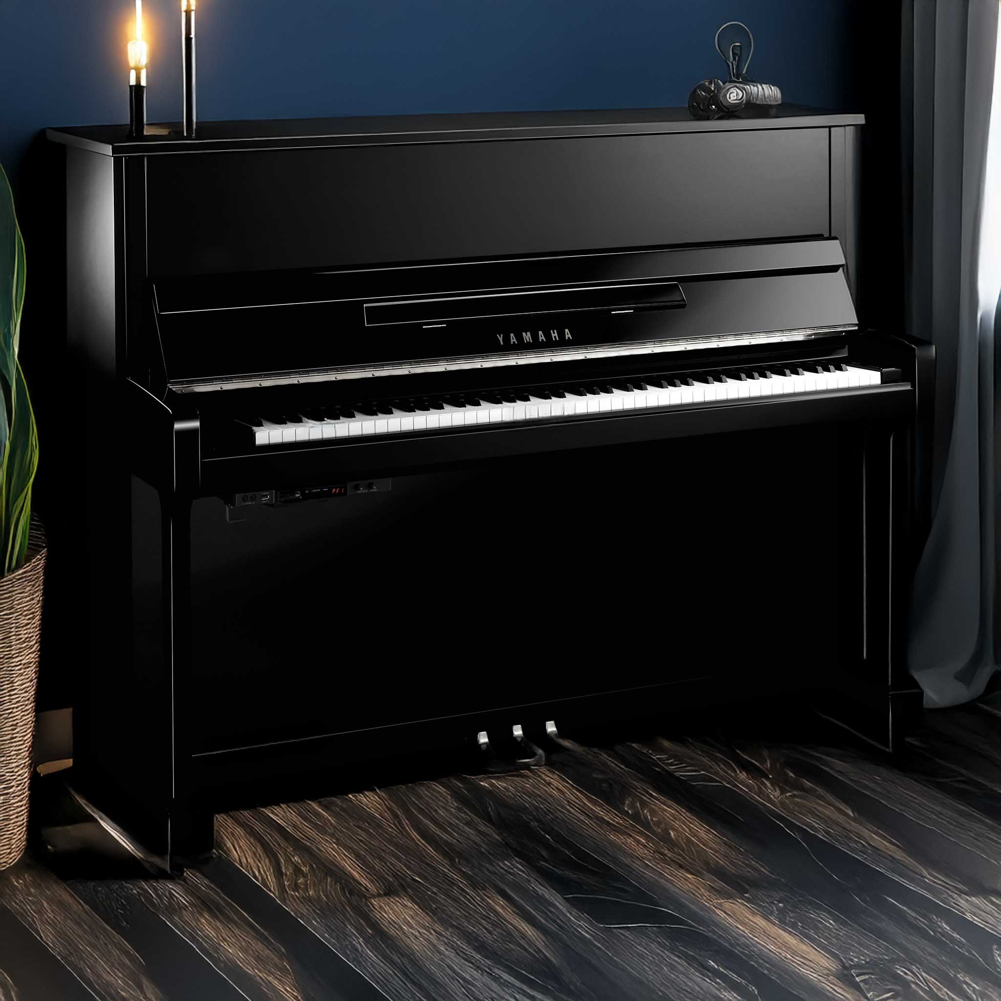 Yamaha b3Silent im Wohnzimmer