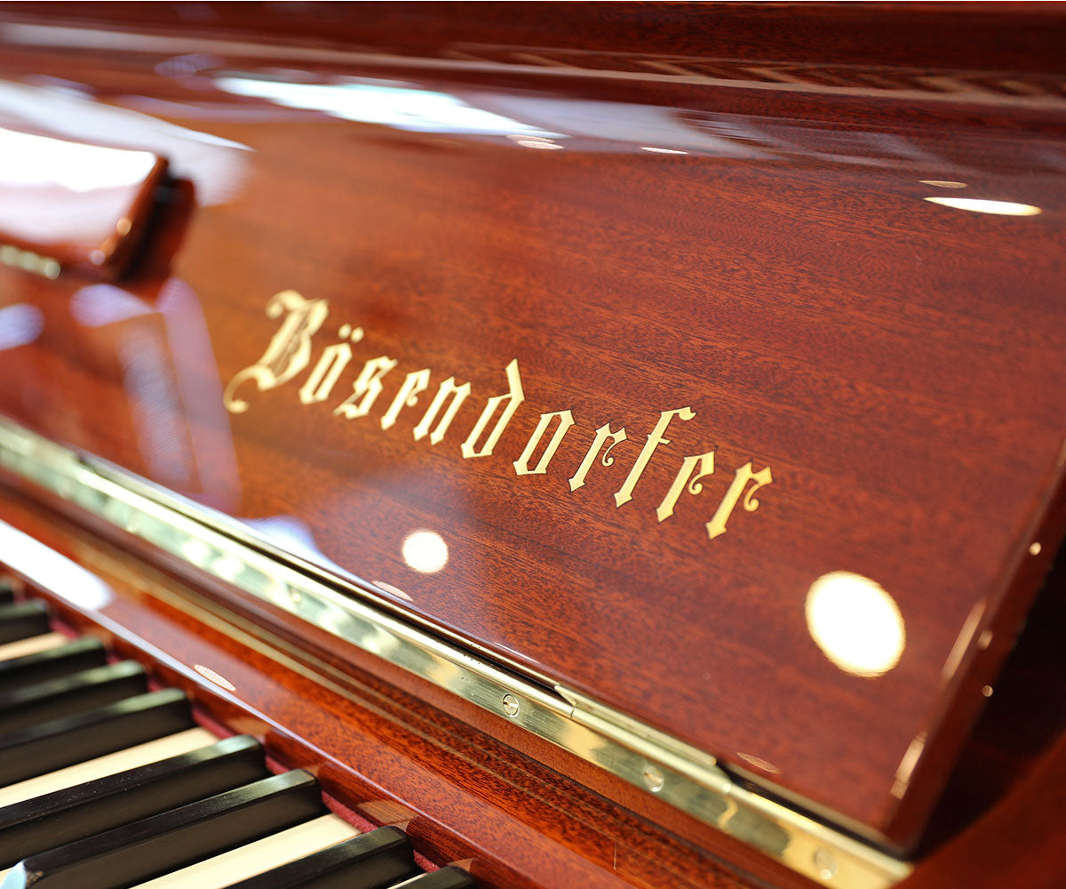 Piano Bösendorfer 130 Mahagoni poliert Tastenklappe logo Bösendorfer