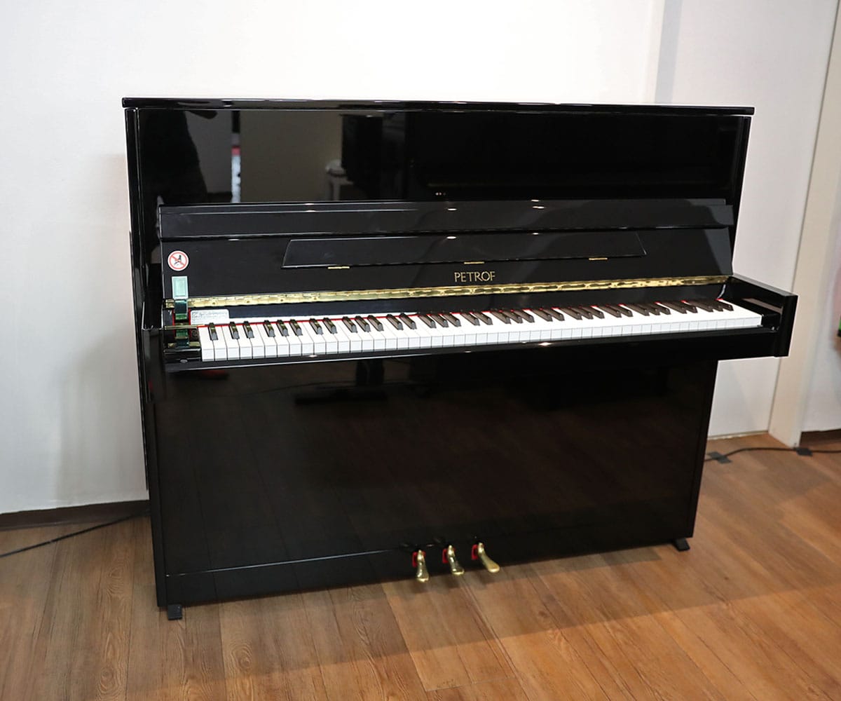 Piano Petrof Modell 118-S1 leicht gebraucht image 0