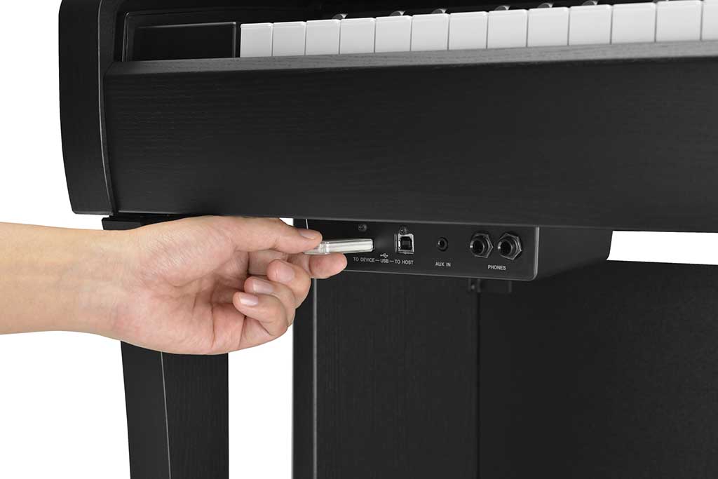 Yamaha Clavinova CLP-845B image 4