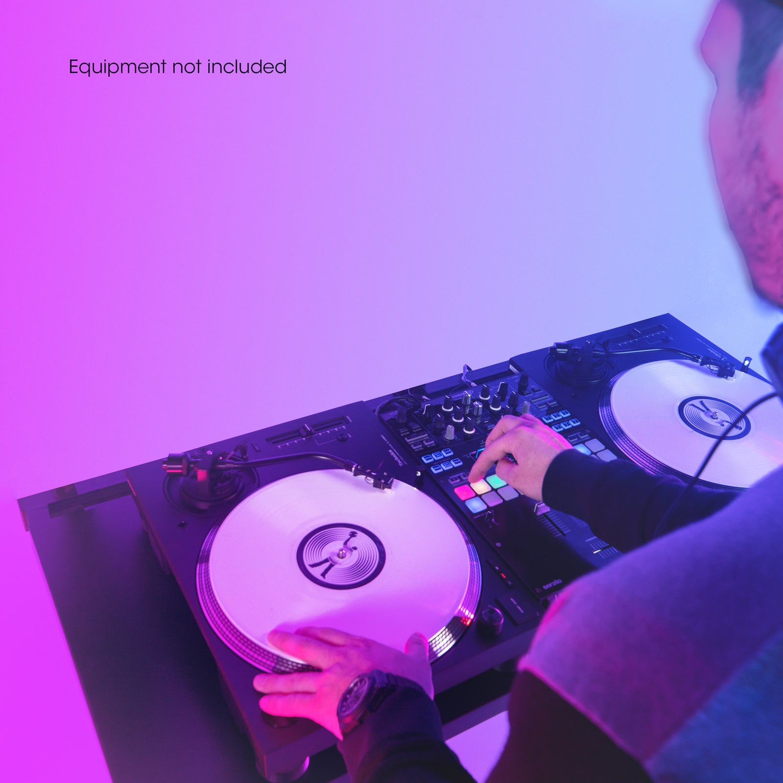 Gravity FT01 DJTisch mit DJ und PLattenspieler