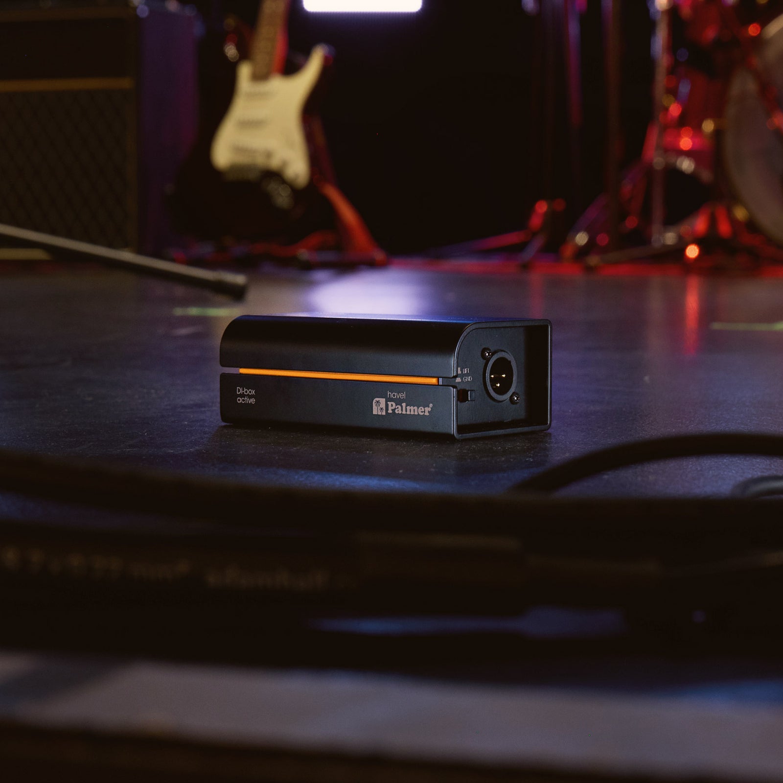 Palmer River Havel DI Box schwarz rot auf der bühne