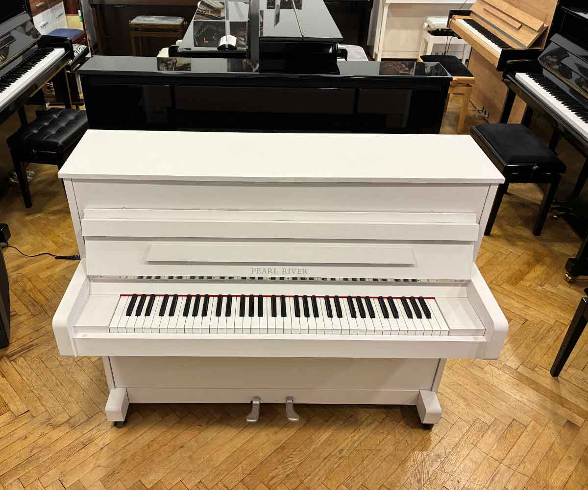 Piano Pearl River UP100E Mini-Piano top