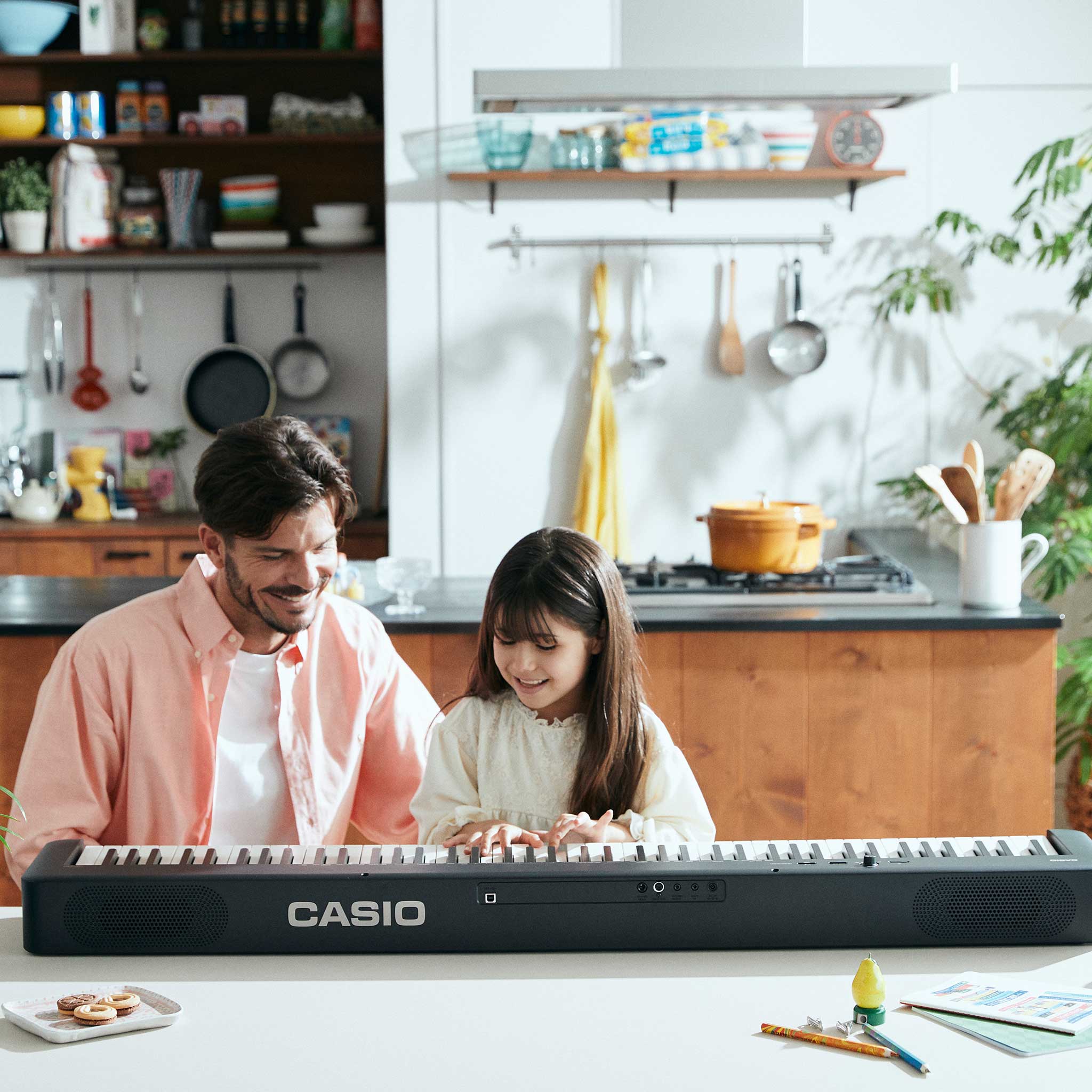 Casio Digitalpiano CDP-S160BK Lifstyle man kid kitchen