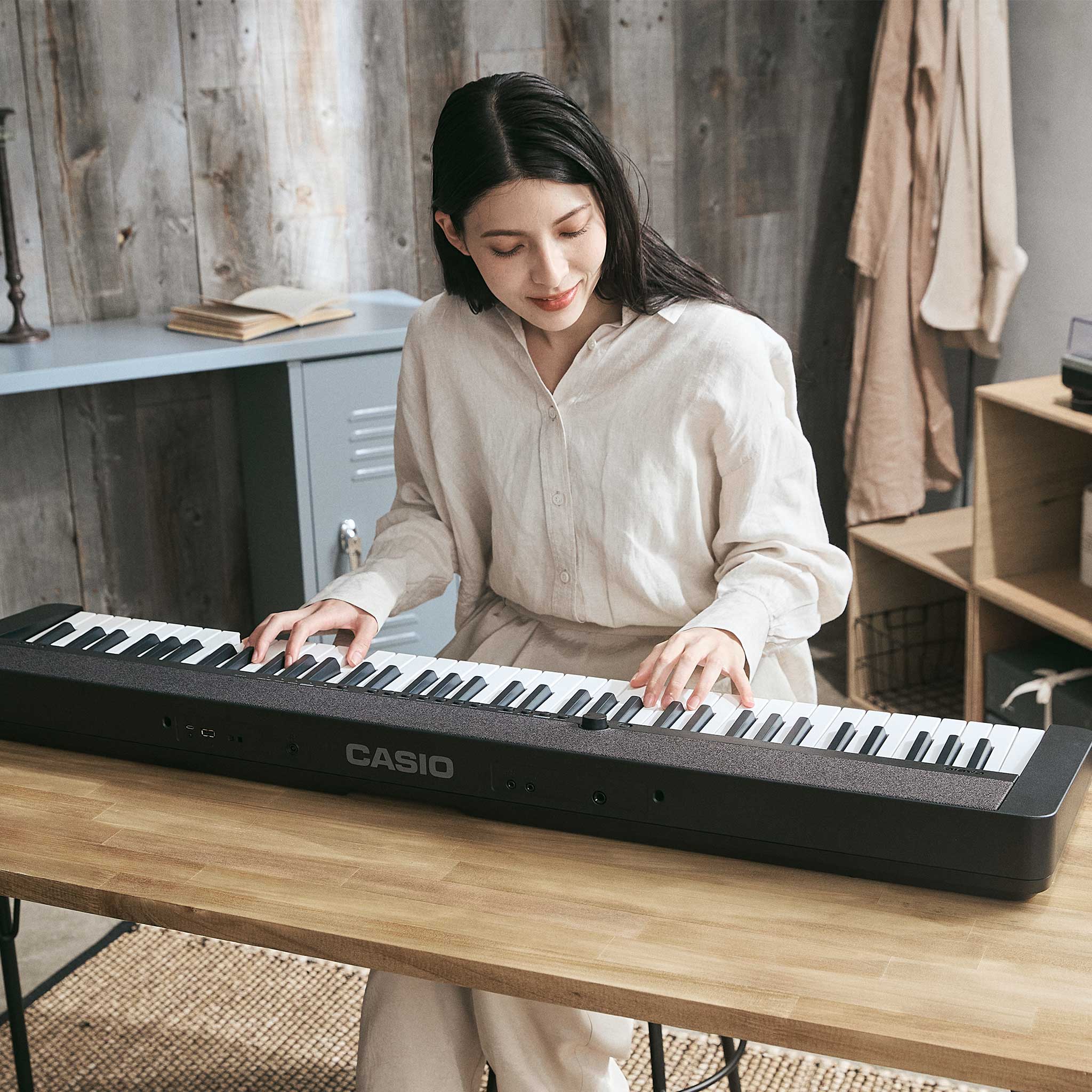 Casiotone CT-S1BK Keyboard on table