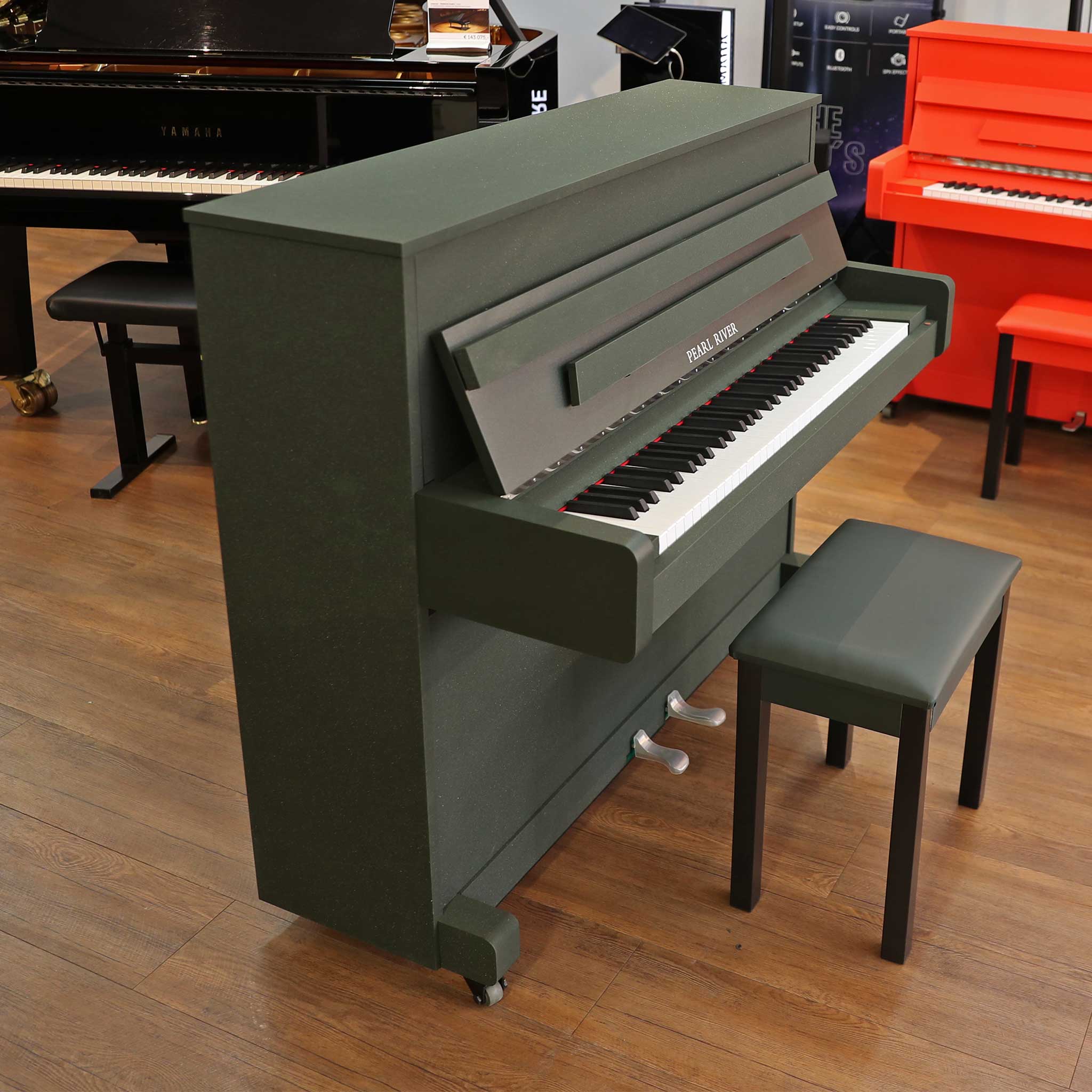 Kinderpiano Pearl River UP100 Grasgrün links