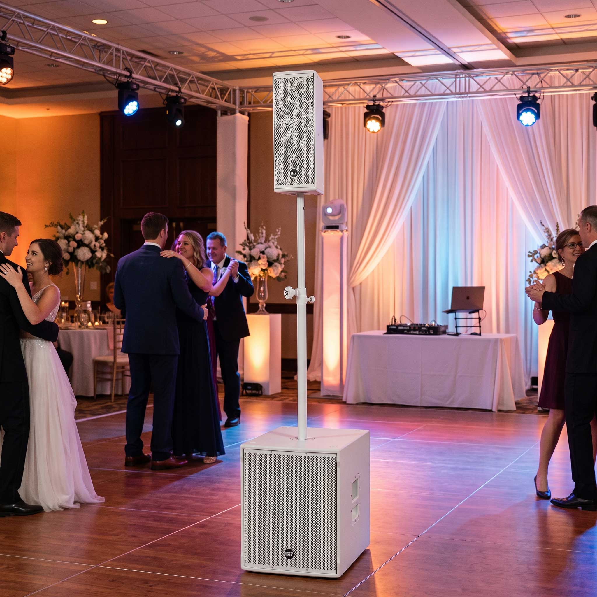König & Meyer Distanzstange weiss mit speaker sub hochzeit