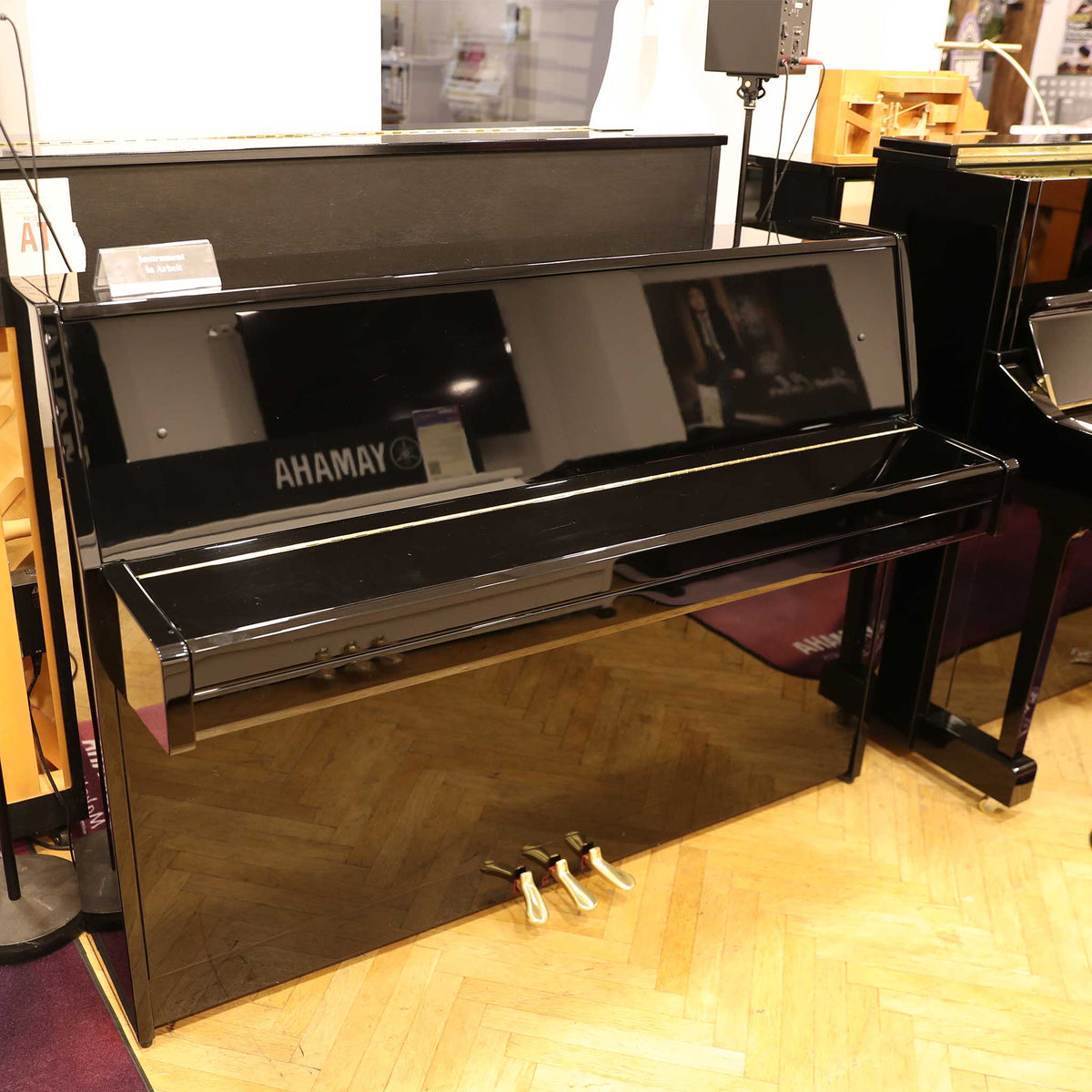 PIano Yamaha b1PE schwarz poliert geschlossen gebraucht