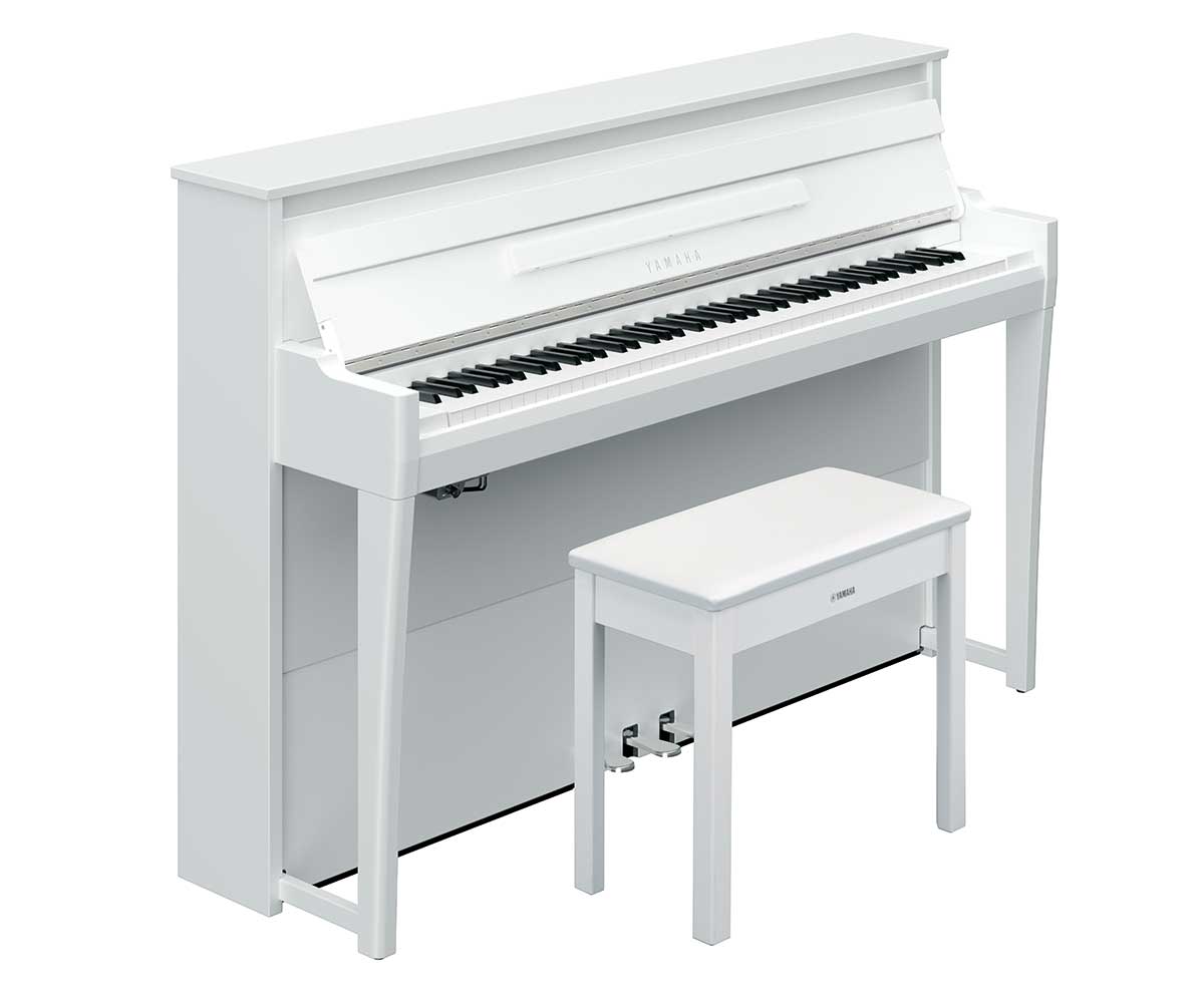 Yamaha AvantGrand NU1XAPWH weiß hochglanz tastenklappe offen mit hocker
