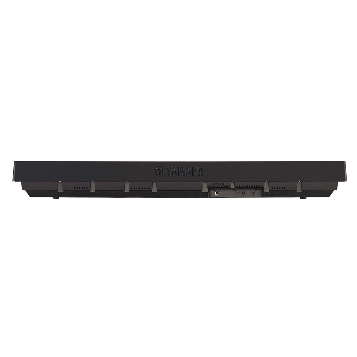 Rückseite des schwarzen Yamaha P-45 Digitalpianos mit Yamaha-Logo und Anschlussfeld