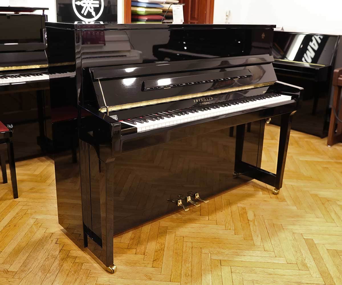 Piano Fridolin Schimmel F116 schwarz poliert